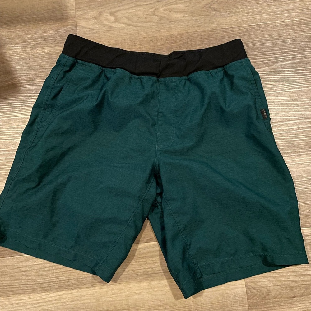 Prana Peak to Creek short